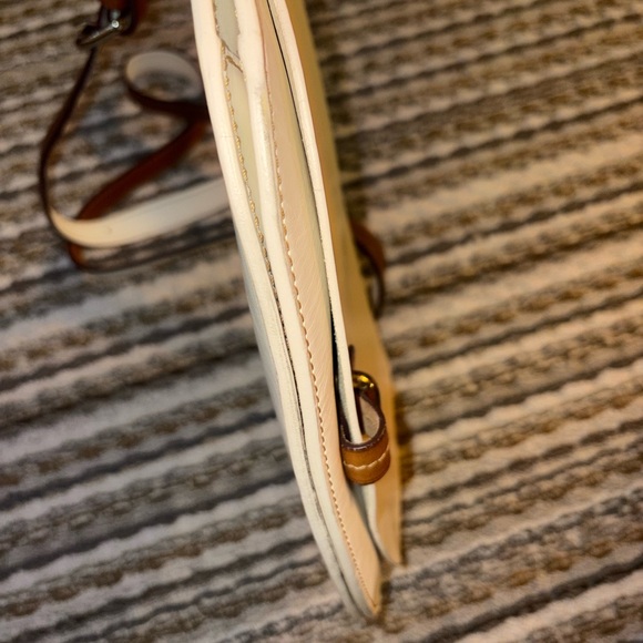 Dooney And Bourke Alto Cream Leather Saddle Crossbody Bag